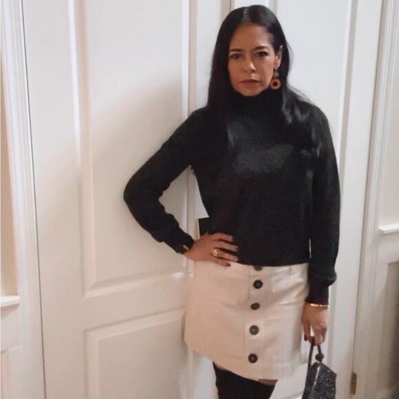 Burberry cream color mini skirt button down size 6 - Picture 3 of 12